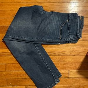 Lee Women’s Sculpting Slim Fit Slim Leg Pull On Jean (Petite) in expedition